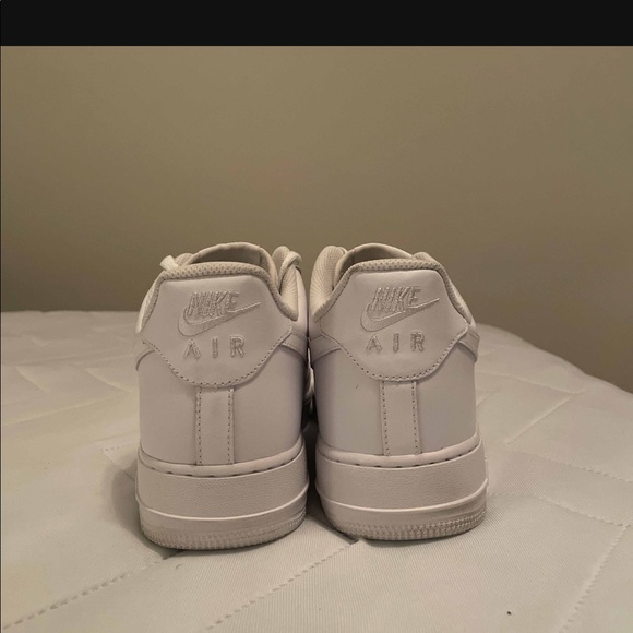Nike Air Force 1 07’ White Size 13 - Picture 4 of 6